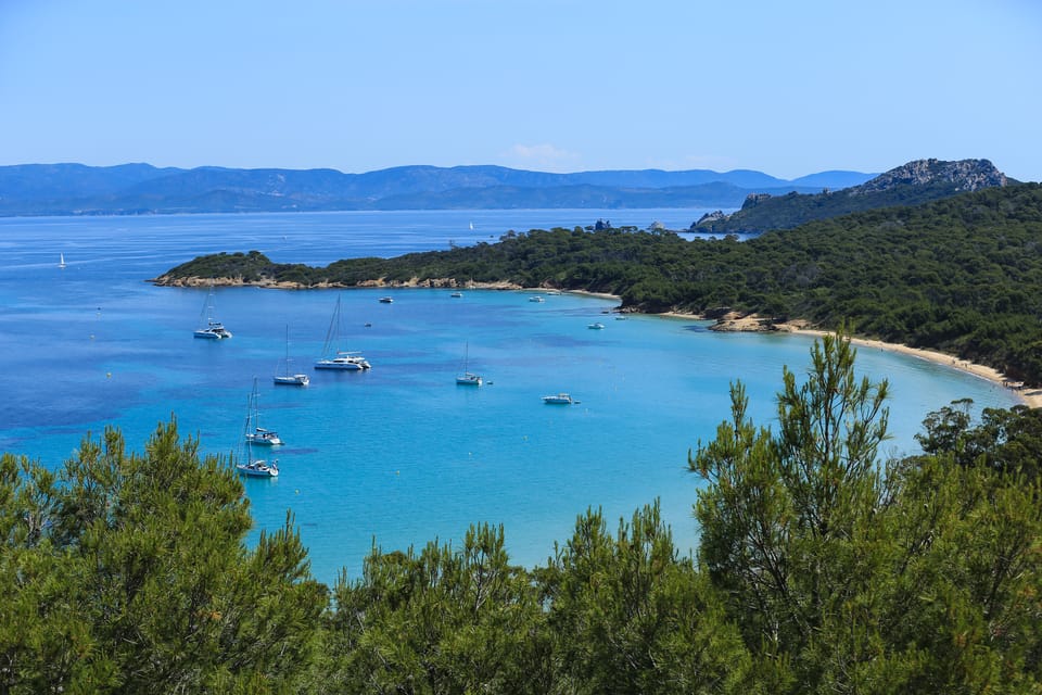 SEAYOU ESCAPE Porquerolles: Excursions & Meals Paradise - Why the eight-person limit matters