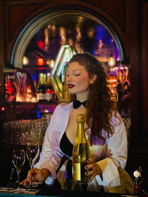 Secret Square Paris : Parisian Strip-Tease Cabaret Ticket - The downstairs entrance: wood-paneled stairs and a boudoir-like feel