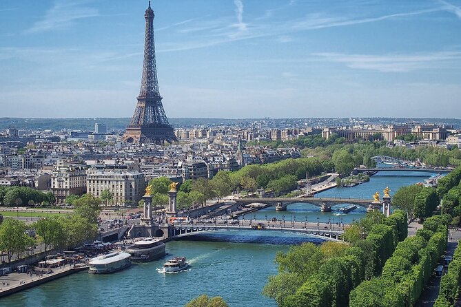 Seine River Cruise with Commentary 1 Hour - Price and value: is $20.39 for an hour really fair?
