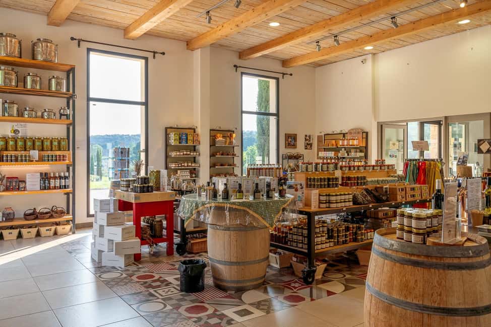 Self tour of the olive oil mill & olive oil tasting - What you learn from the machines: extraction methods in plain language