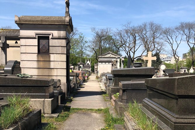 Semi-Private Père Lachaise Cemetery Tour - Why Père Lachaise deserves two hours