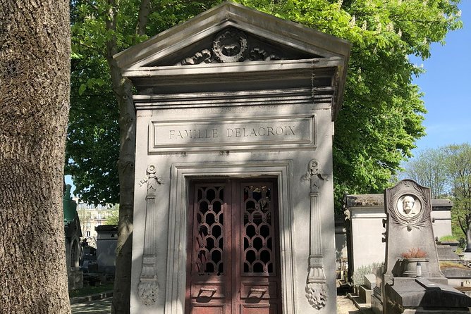 Semi-Private Père Lachaise Cemetery Tour - The value of the $180.19 price