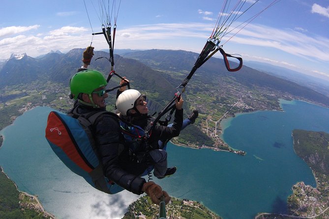 Sensation paragliding flight over the magnificent Lake Annecy - Price and value: is $144.82 worth it?