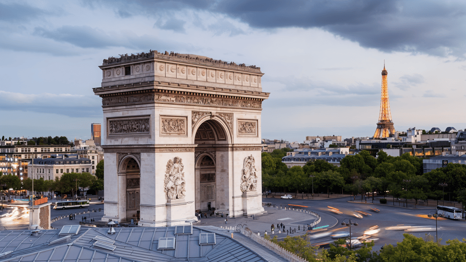 Side-car Paris: Discover The Left Bank, Notre Dame and More - What the guide adds to the ride