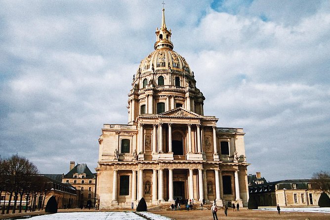 Skip-the-line Invalides Dome Louis XIV & Napoleon Tour - Semi-Private 8ppl Max - Napoleon’s Tomb Under the Gold Dome: Why This Moment Feels Different