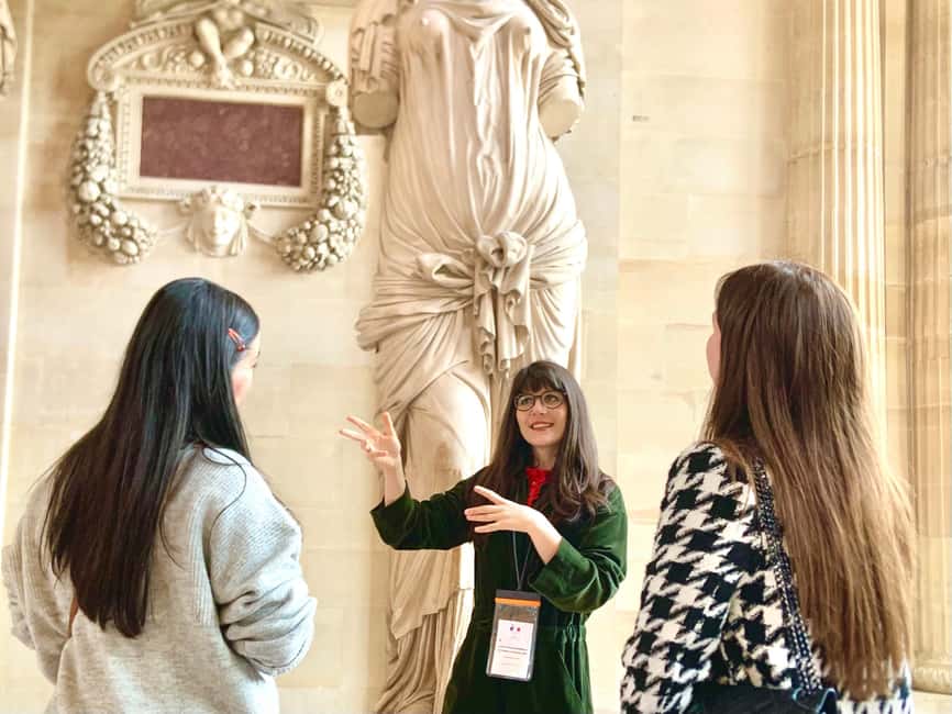 Skip-the-Line Louvre Museum Tour with Artist - Small-group advantage: easier listening and a more personal feel