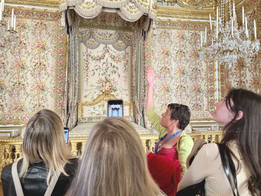 Skip-the-Line Versailles Palace & Garden Tour with Transport - Meeting at Café Pierre Hermé and catching the train to Versailles