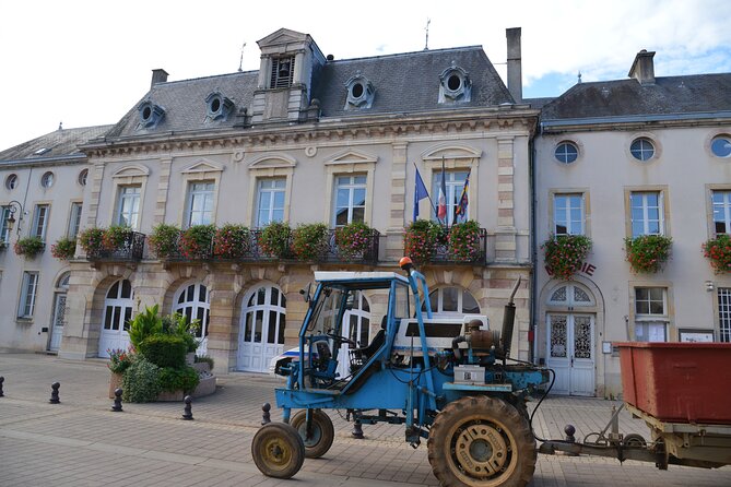 Small group Burgundy tour of Beaune with Wine Tasting from Dijon - Stop 3 back at Authentica Tours: wrap-up and what to do in Beaune