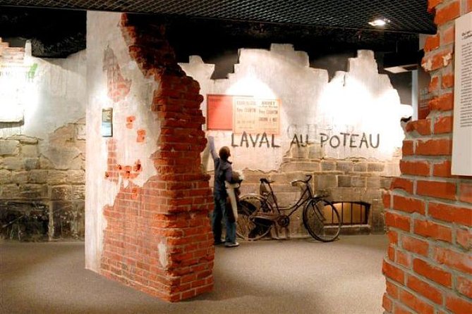 Small Group Guided D-Day Tour and Mémorial de Caen Museum - From Caen’s Station to the D-Day Sites