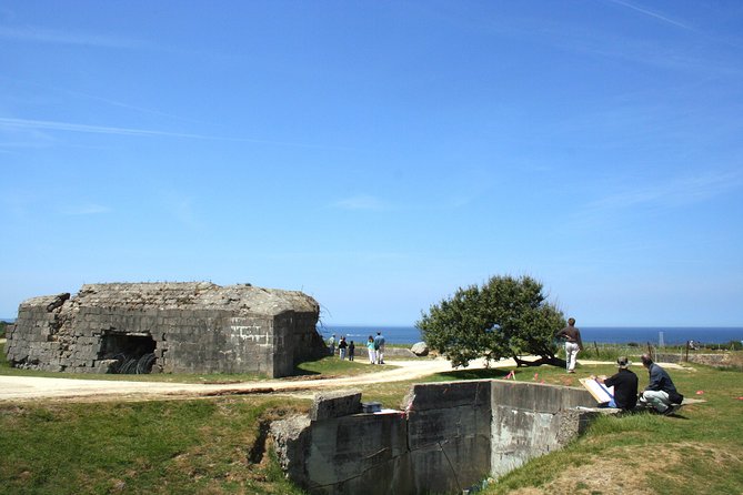 Small Group Guided D-Day Tour and Mémorial de Caen Museum - Omaha Beach: When Logistics Beat the Film Version