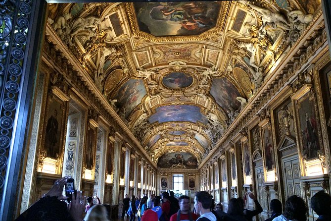 Small-Group Louvre Museum Masterpieces Tour with Access - Meeting at the Carrousel and Surviving Security Lines