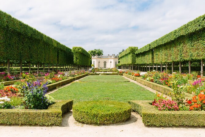 Small Group VIP Versailles Bike Tour w/ King's Apartments Access - A Bike-Friendly Versailles With VIP-Style Palace Access