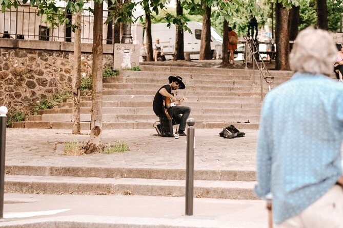 Small Group Walking Tour of Montmartre -10 people max - Who this tour suits best (and who should skip it)