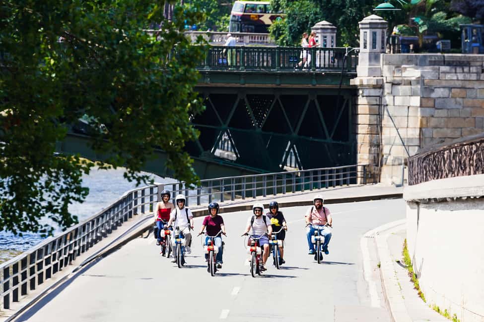 Solex Guided Tour of Intellectual Paris - Starting near Père Lachaise Cemetery