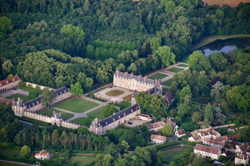 South of Paris: hot air balloon flight - Key details before you book