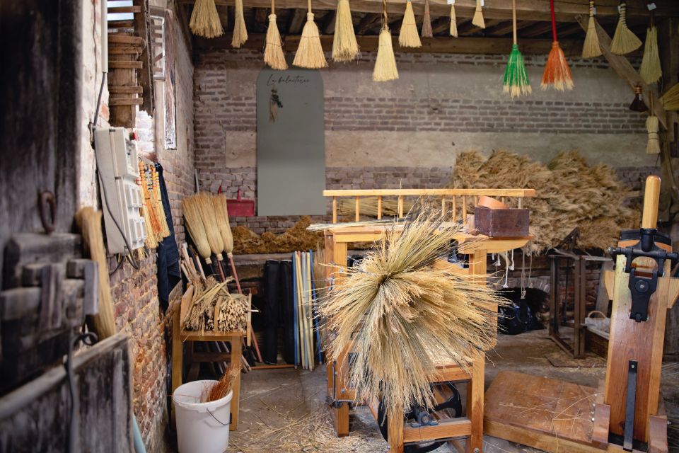 Special visit to the Maison Des Balaitiers + L'Art du Bois - L’Art du Bois and 58 wooden vehicles