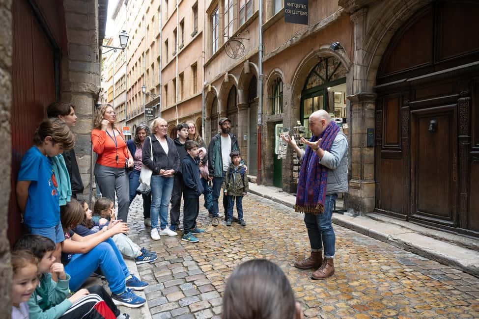 Storytelling tour of the Vieux-Lyon for children in French - Lisette’s journey through the Vieux-Lyon streets