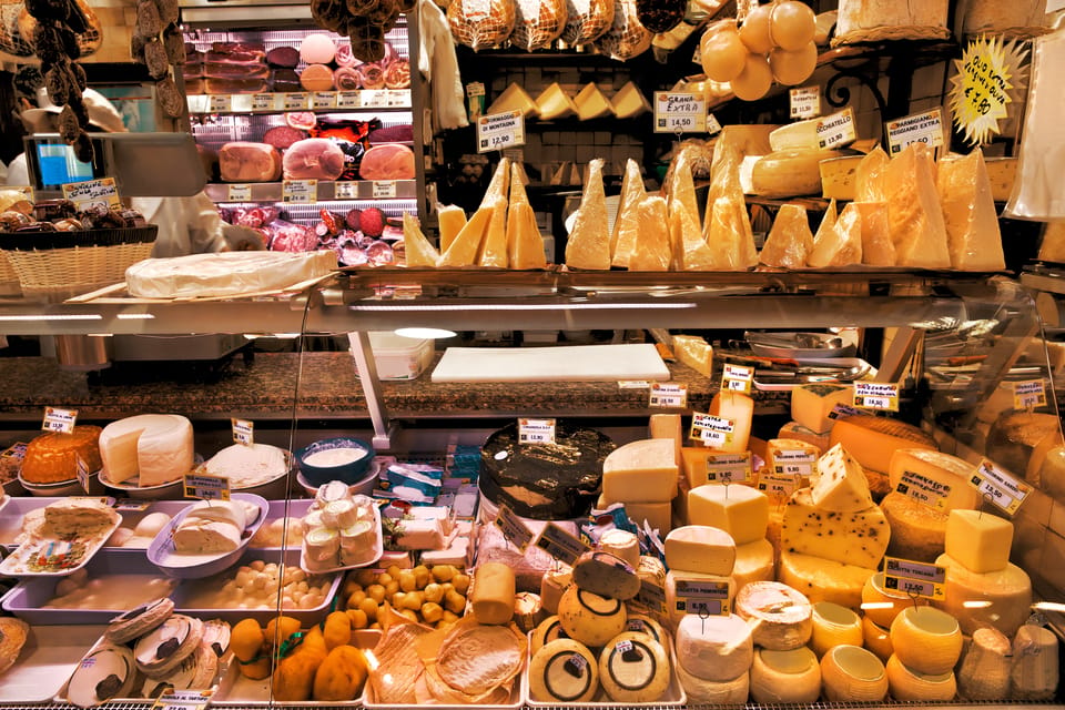 Strasbourg: 2-Hour Gourmet Walking Tour - Market-day Strasbourg is the real “gourmet” setting