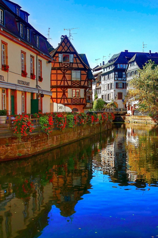 Strasbourg: 2-Hour Gourmet Walking Tour - Wine tasting in Alsace: enjoy it without turning it into a stress test