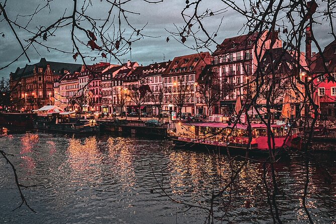 Strasbourg: Food Tour and Old Town Walk - Strasbourg Cathedral supplies the grandest backdrop