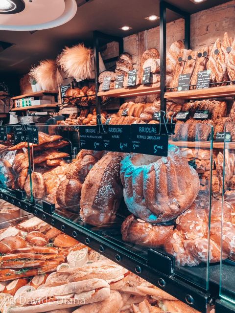Strasbourg: Gastronomic and Walking Tour in the Old Town - Strasbourg Cathedral, with food and stories nearby