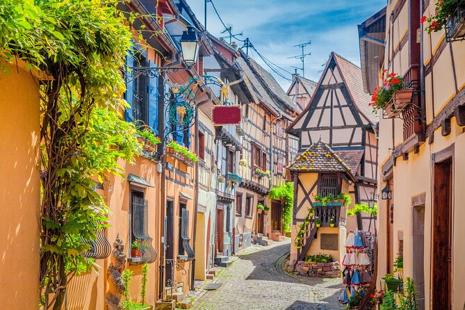 Strasbourg Scavenger Hunt and Highlights Self-Guided Audio Tour - Key highlights that make this Strasbourg walk work
