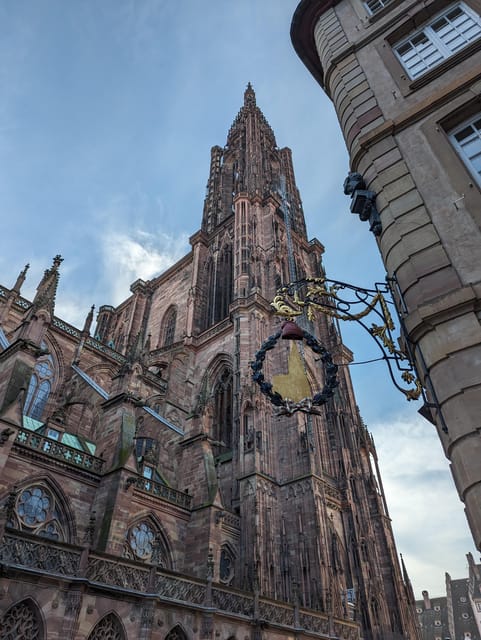 Strasbourg : the Cathedral district and its secrets - Reading the cathedral from the outside