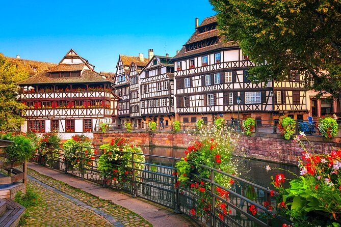Strasbourg Walking Tour with Audioguide on Your Smartphone - Rue Mercière to Place Gutenberg: the Cathedral corridor