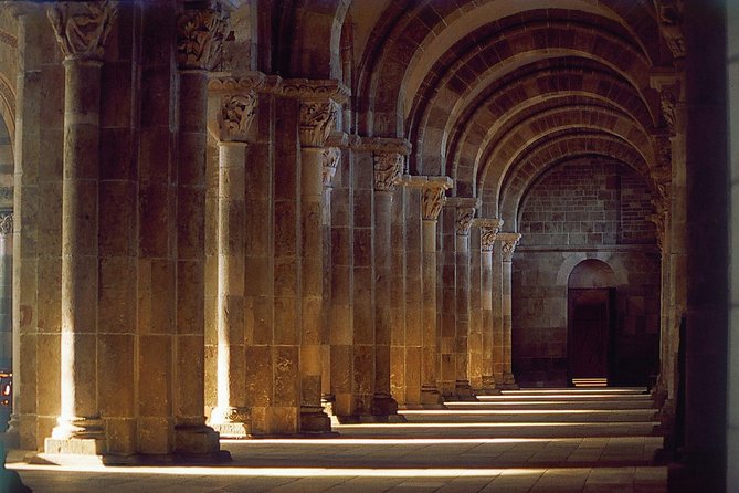 Summer solstice visits Basilica of Vézelay - Timing, meeting point, and practical planning
