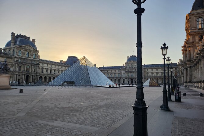 Sunrise Biking Tour: Paris Before the Crowds - The riverside glide and Pont Alexandre III details you usually miss