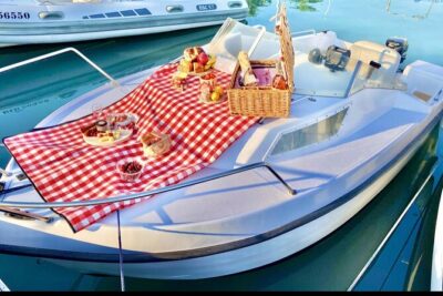 Sunset Private Boat Tour In Nice - Saint-Jean-Cap-Ferrat after dark