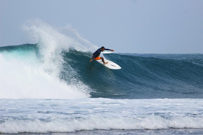 Surf lessons beginners in the Basque Country - Key Points for Your First Basque Surf Lesson