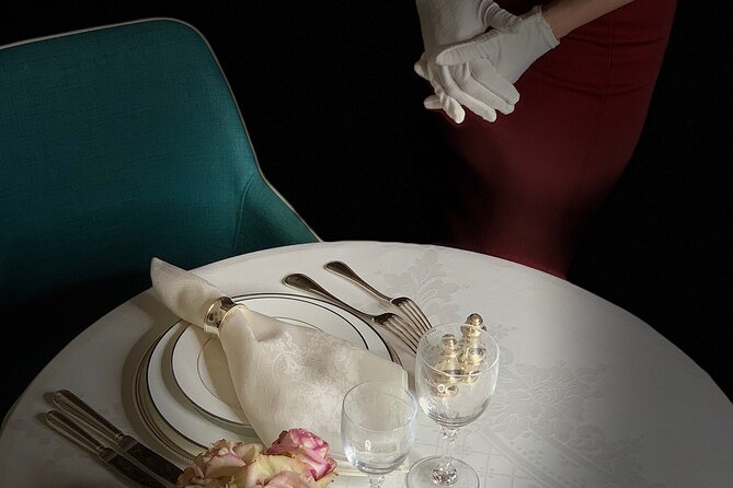 Table Manners a la française - Why the Four-Person Limit Matters