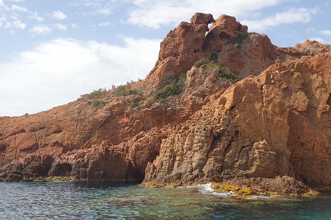 tailor-made and private sea trip - Getting onto the boat: Cabane Cap-Sea and a clear time window