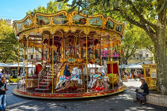 Taste Avignon – A Full French Culinary Tour by Do Eat Better - Stop 5: Pont Saint-Bénézet Area Boutique Tastings