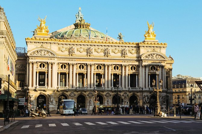 The Beauty of Paris by Bike: Private Tour - Bikes, traffic, and the real timing