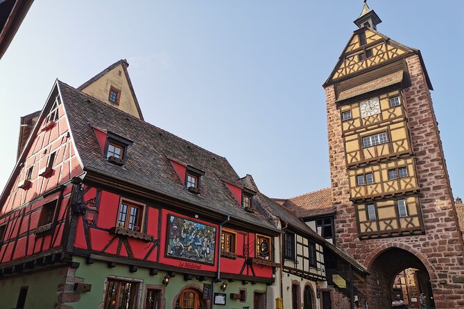 The Emblematic: visit of villages, Haut-Koenigsbourg, Wine tasting - Getting going: your Colmar meeting point and small-group comfort