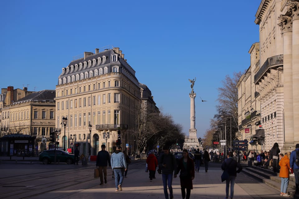 The essential in Bordeaux, private tour with a local - Opera to main streets: learning to read architecture as you walk