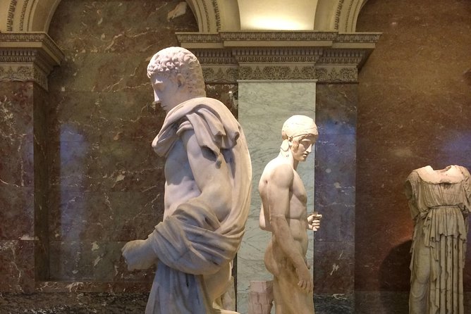 The Essential Louvre Masterpieces Tour - Limited to Six Guests - Comfort, rules, and limits that affect your day