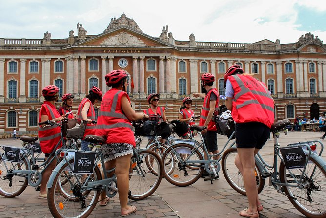 The essential of Toulouse by bike - Meeting at 16 Av. de l’U.R.S.S. and the feel of the 3-hour ride