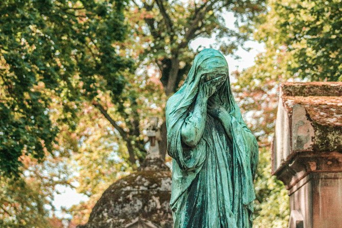 The Famous Graves of Père Lachaise - Self-Guided Audio Tour - Price and value: $17.81 for an audio tour in a cemetery with free entry
