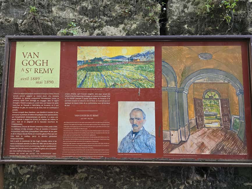 The historic district of Montmartre - Finishing at Sacré-Cœur: show up with stories in your head