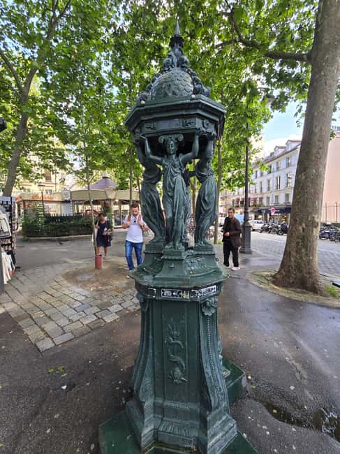 The historic district of Montmartre - Price and value: what $35 buys in 90 minutes
