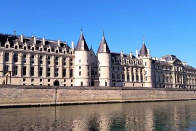 The Medieval Heart of Paris - History Walk (Small Group Tour) - Pont Neuf, the old bridge that changed Paris