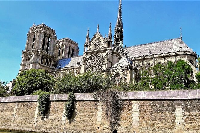 The Medieval Heart of Paris - History Walk (Small Group Tour) - Ellen’s private guiding style