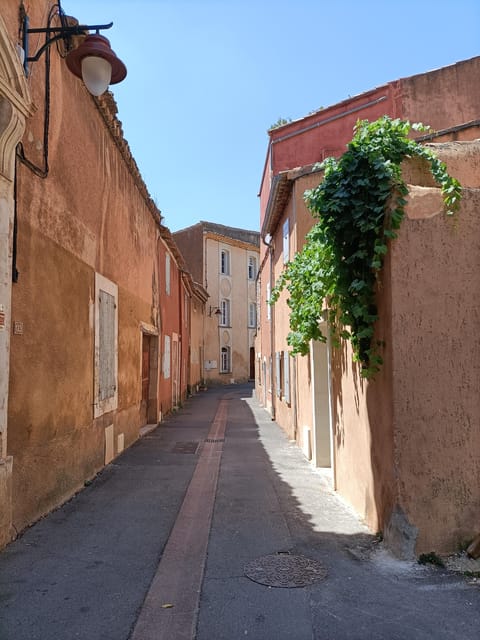 The most beautiful villages of Luberon - Who will enjoy this experience most?