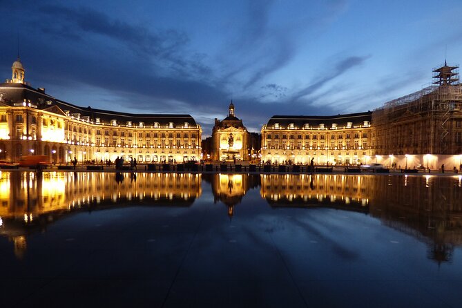 The Most Complete and Best Rated Tour of Bordeaux - Getting Your Bearings: From the Grand-Théâtre to the Water Mirror