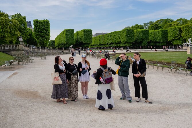 The Official Emily in Paris Locations Walking Tour - Price and Logistics: Is $46 Worth It for 150 Minutes?