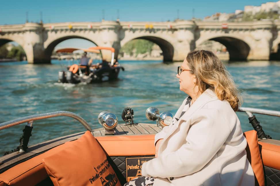 Top Private Cruises in Paris with Champagne + more surprises - Guide style in Artur’s family: stories, flexibility, and photo skills