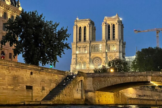 Top Private Cruises in Paris with French Champagne and surprises - Louvre views from the water: art palace angles without museum crowds